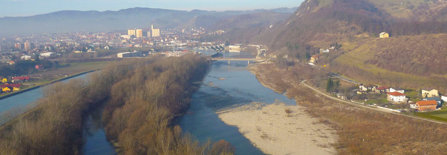 ribiska-druzina-maribor-jezero-ribnik-transom-betnava-krapolov-slovenia.jpg